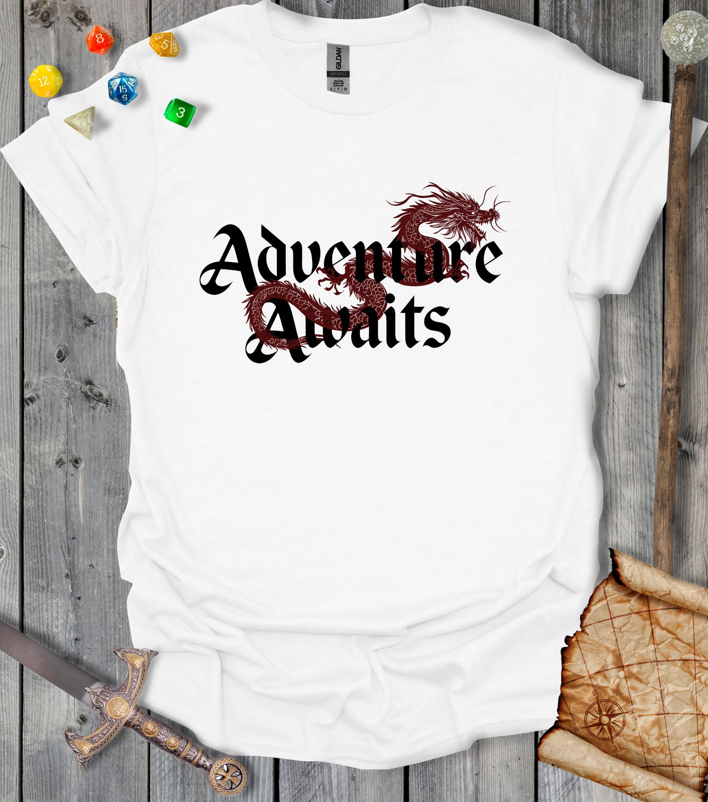 Adventure awaits - Dragon - T-shirt